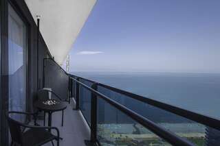 Отель Orbi Beach Tower Hotel Official Батуми Двухместный номер Делюкс с 1 кроватью и видом на море-10